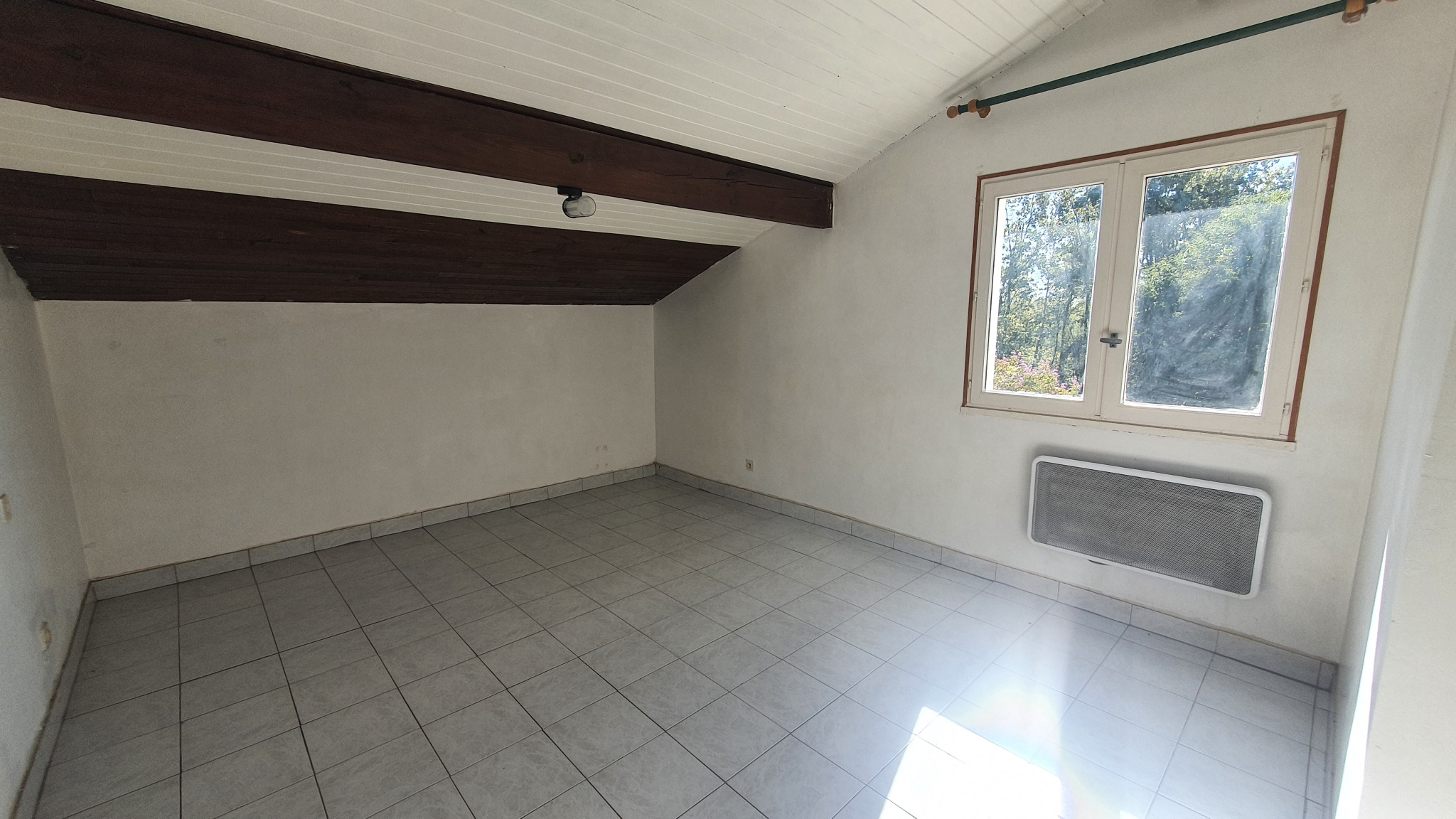 MAISON 4 Chambres sur 1 Hectare