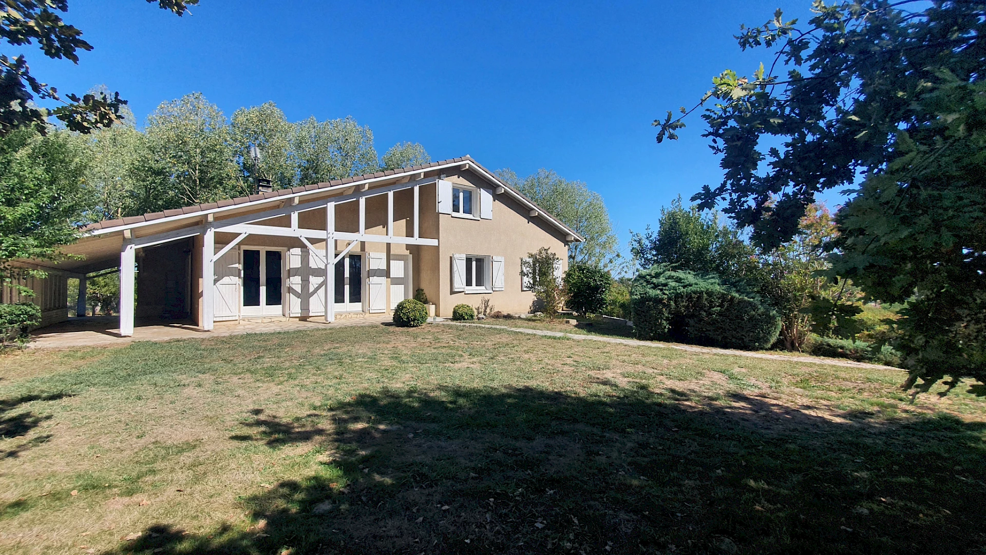 MAISON 4 Chambres sur 1 Hectare