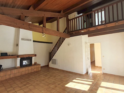 MAISON 4 Chambres sur 1 Hectare