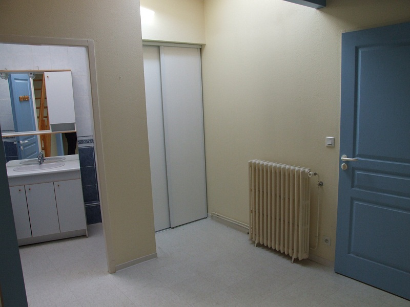 APPARTEMENT T2 MEUBLE MONT DE MARSAN CENTRE