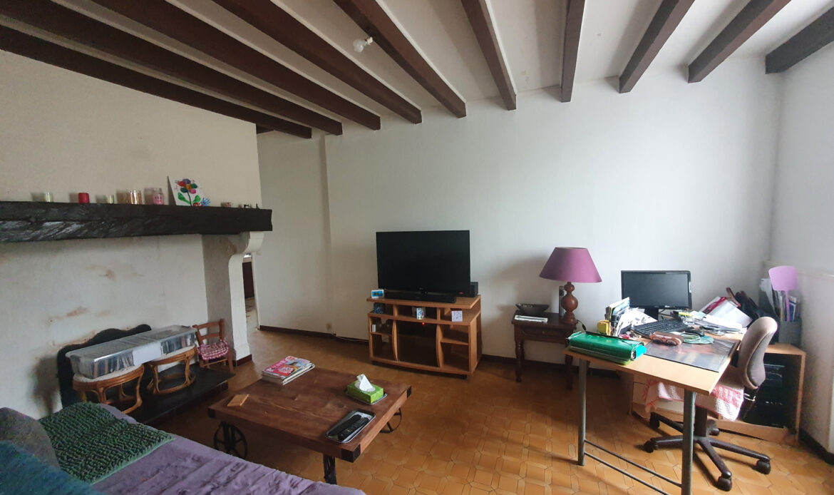 228f1786.jpg