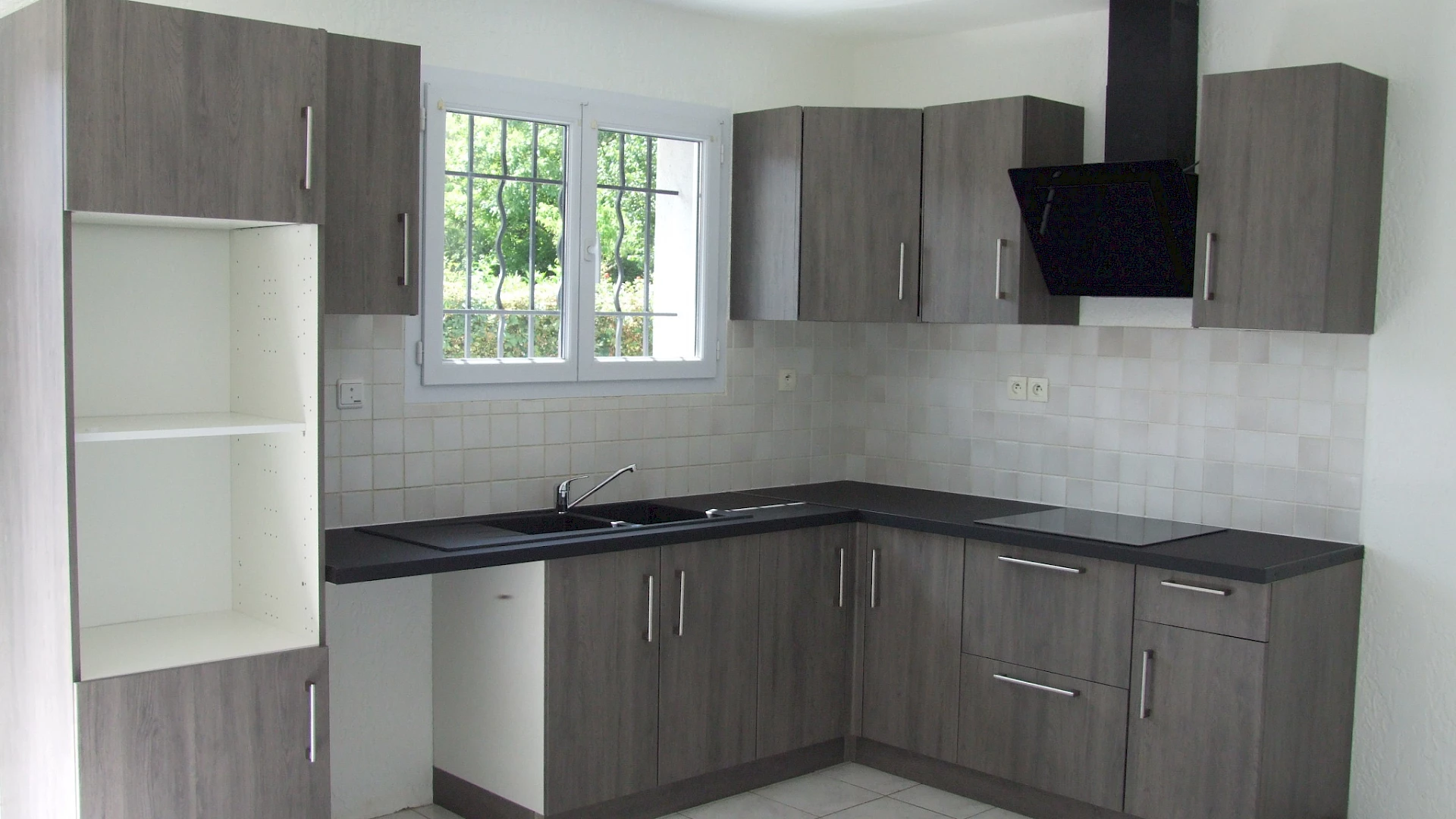 PROCHE DE HAGETMAU - EXCEPTIONNEL - MAISON D'HABITATION de 70 m2 - Comp: Séjour/Cuisine de 41 m2 - ...