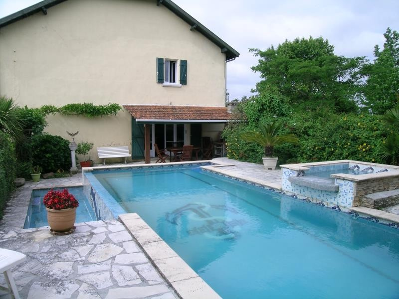 5 Mns HAGETMAU - MAISON DE CAMPAGNE avec Piscine et Dépendances