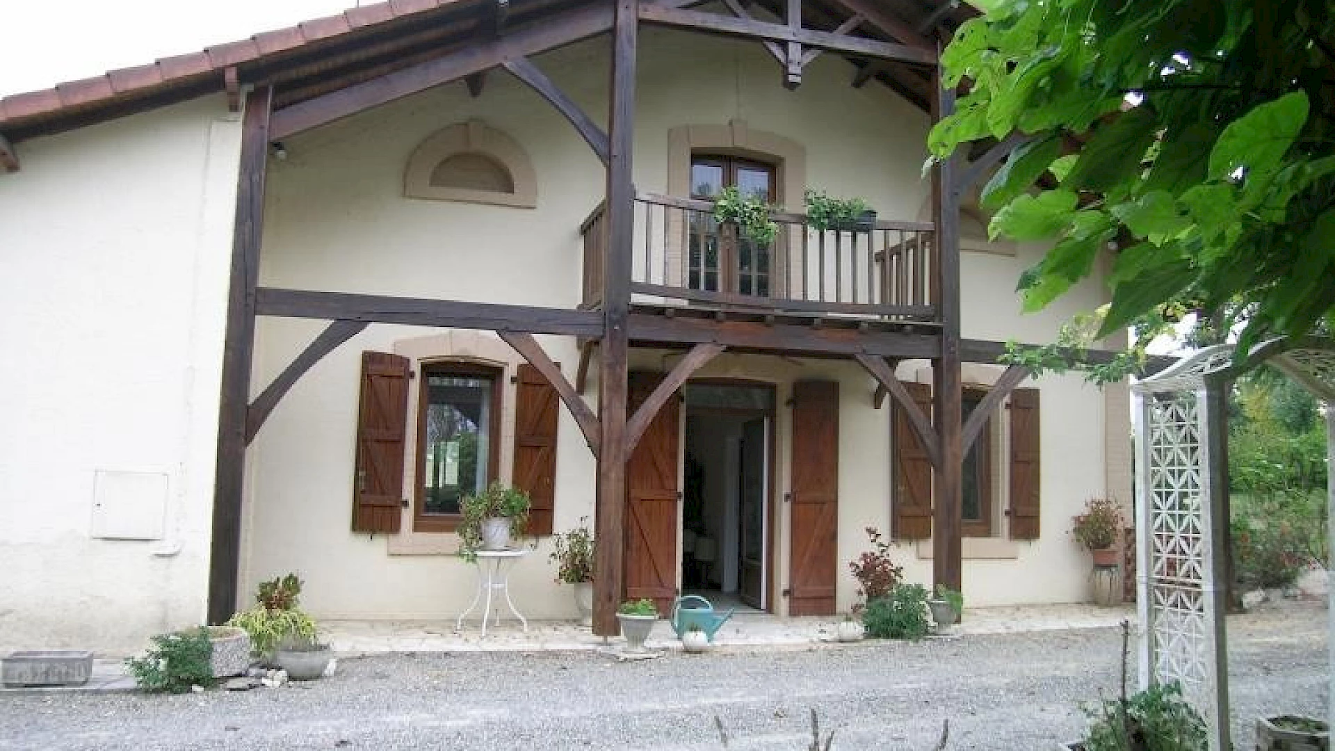 MAISON D'HABITATION de 161 m2 Hab - AUBAGNAN