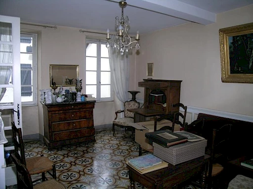 MAISON D'HABITATION Ancienne de 206 m2 Hab - CENTRE VILLE DE HAGETMAU - 2