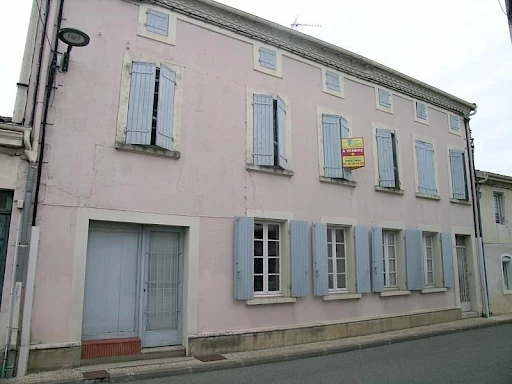 MAISON D'HABITATION Ancienne de 206 m2 Hab - CENTRE VILLE DE HAGETMAU - 1