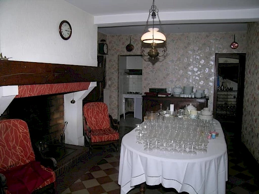 MAISON D'HABITATION Ancienne de 206 m2 Hab - CENTRE VILLE DE HAGETMAU - 3