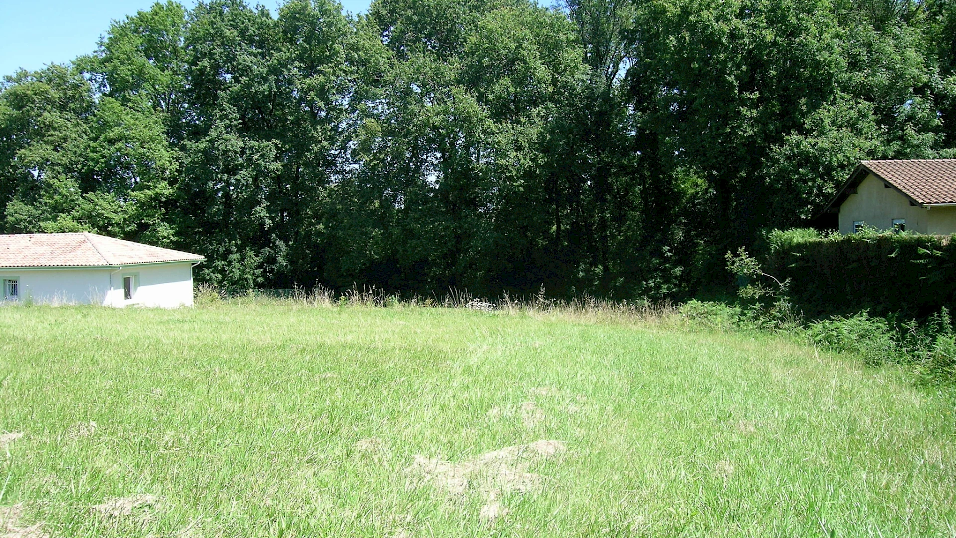  TERRAIN A BATIR DE 1120m2 - LACRABE