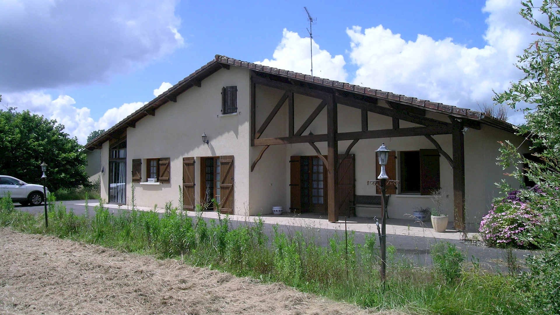 AUX PORTES D'AMOU VILLA T5