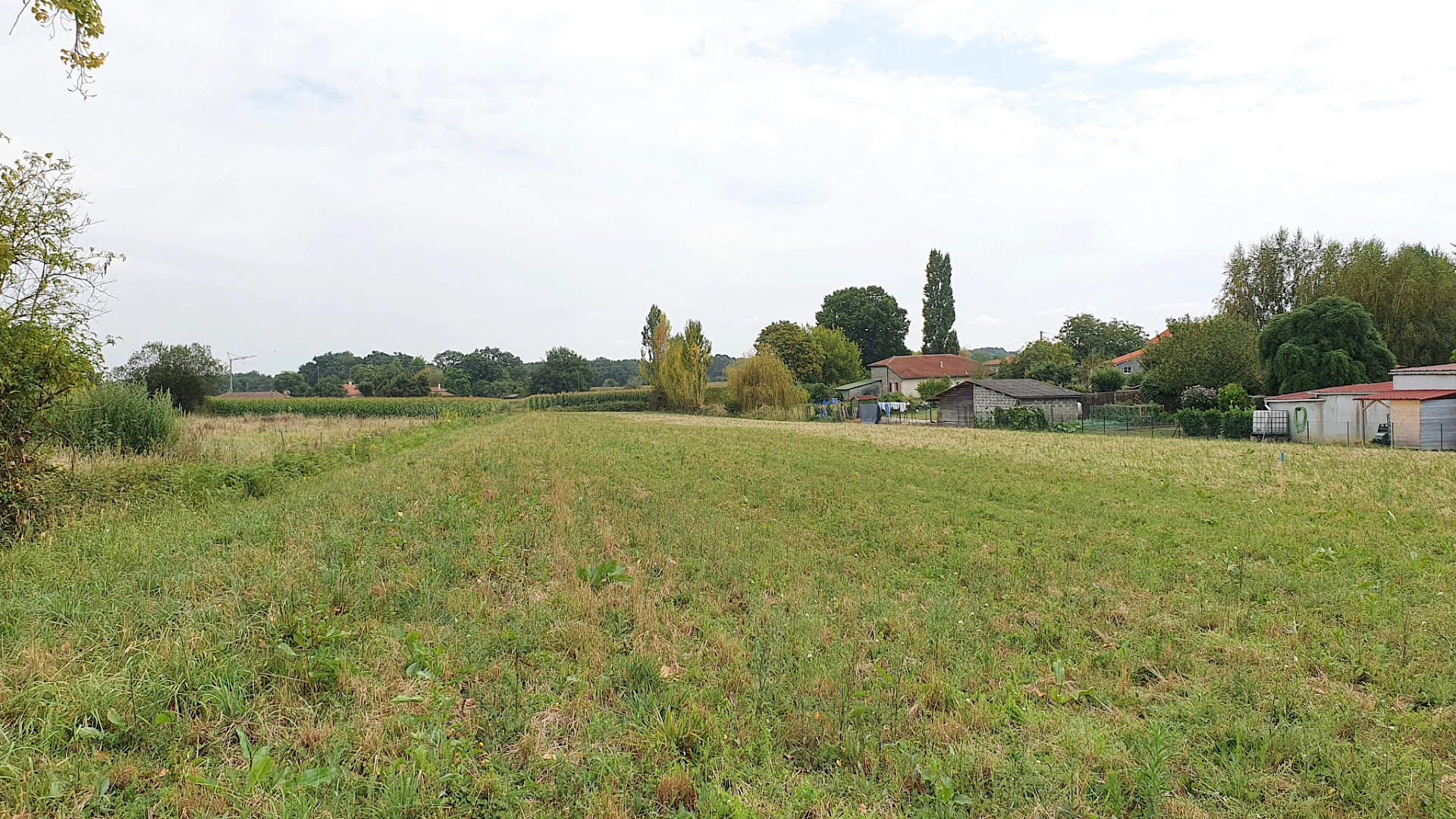 Hagetmau : terrain de 6022m2 à acheter 40500 €