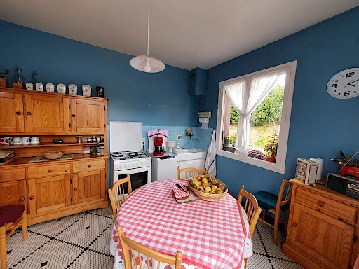 À Hagetmau, immeuble de 139m2 pour investir 139000 €