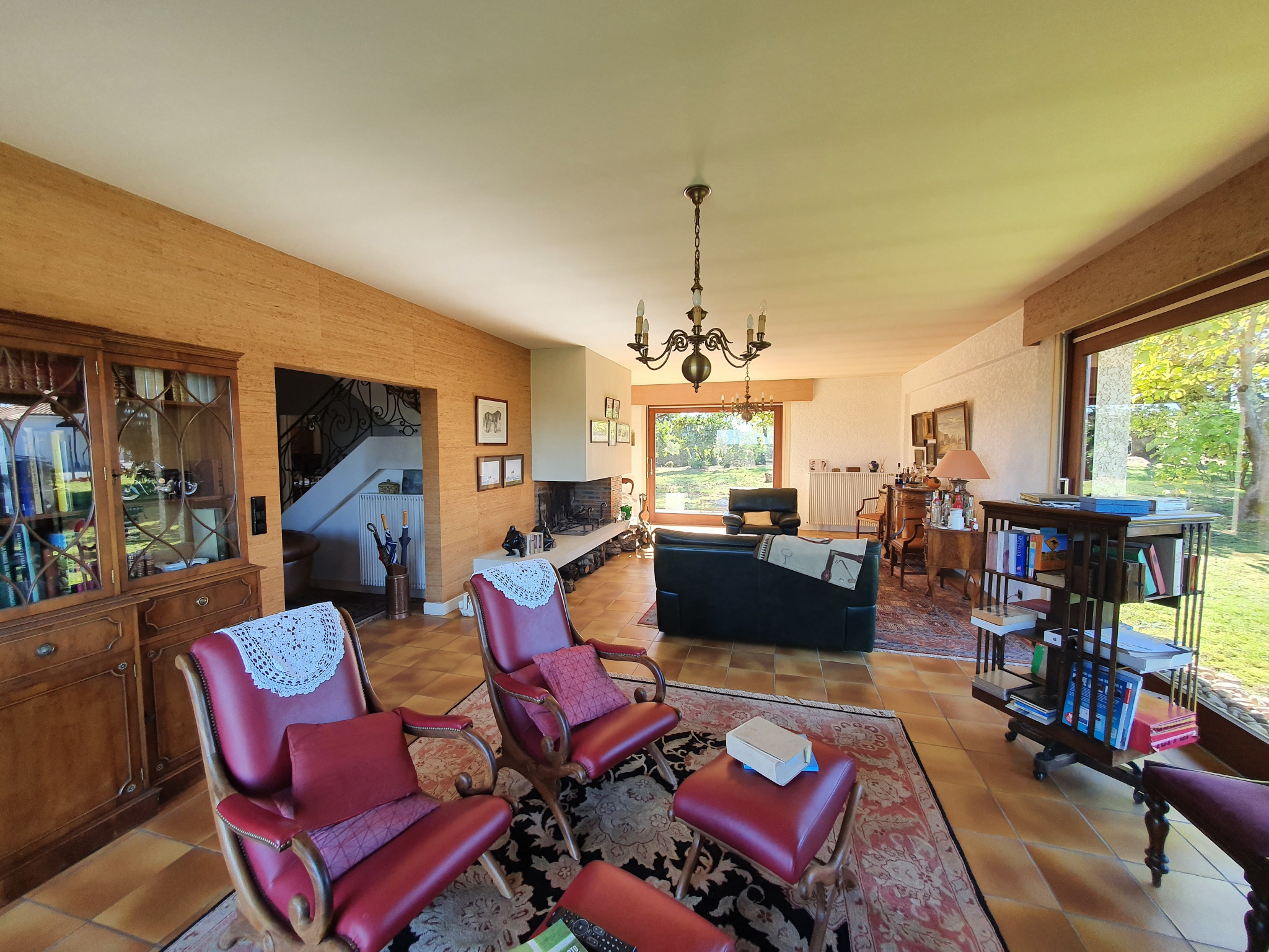 MAISON D'ARCHITECTE de 219m2 à acheter