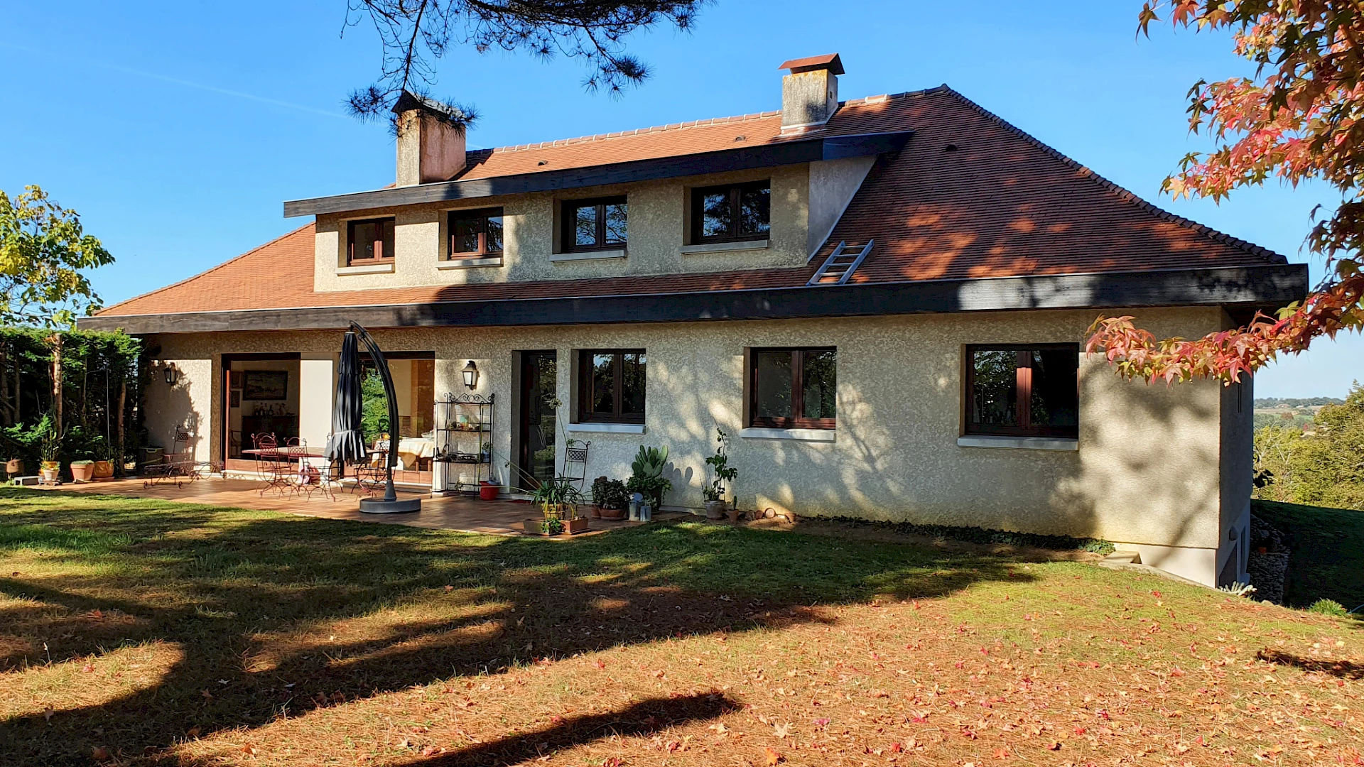 MAISON D'ARCHITECTE de 219m2 à acheter