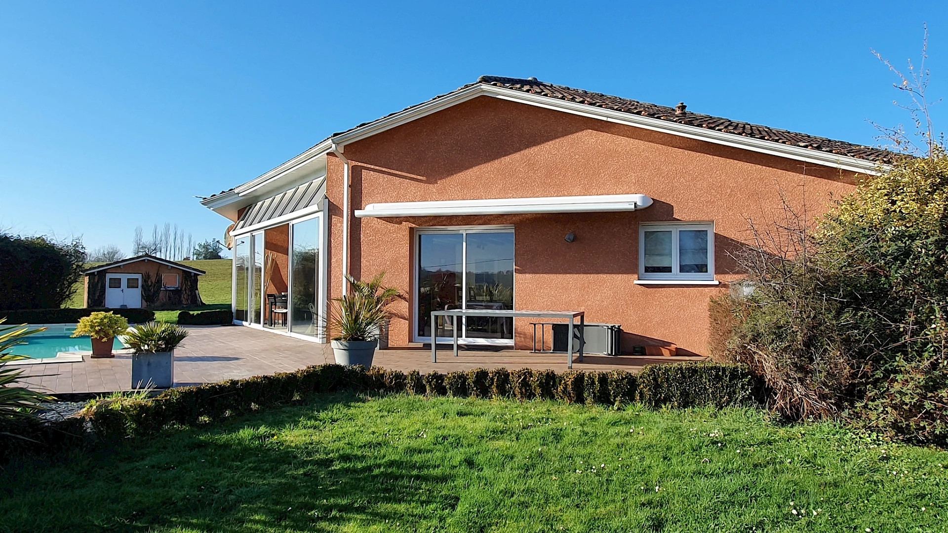 Villa