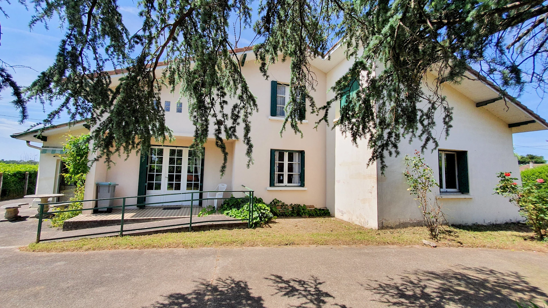 Grande maison à vendre à Hagetmau