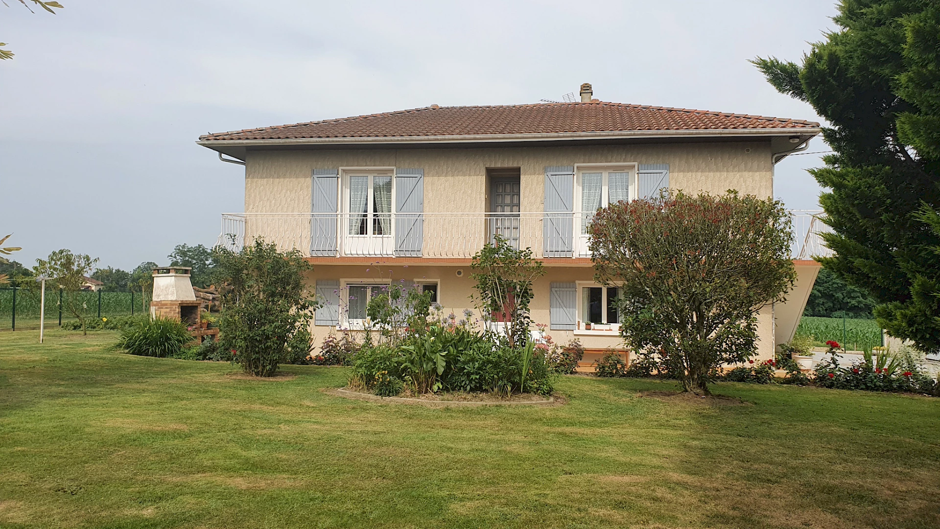 Hagetmau : Maison d'habitation 235 000 €