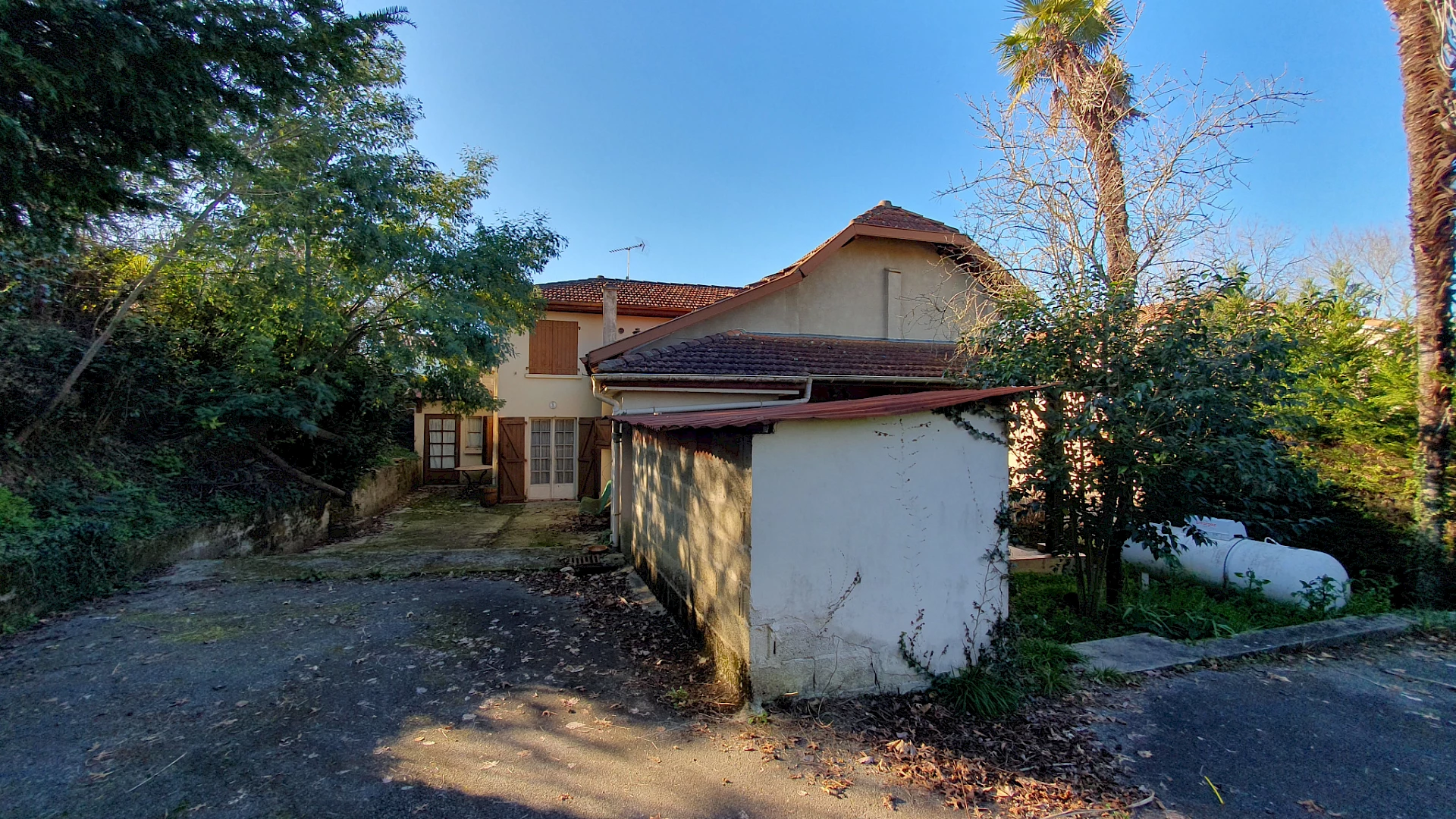 Grande maison à acheter 97500 €