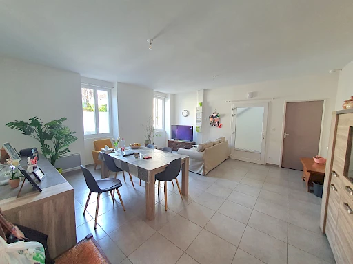À Hagetmau (40), appartement en vente - 1