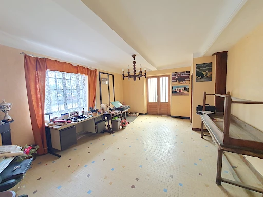 Spacieuse maison de 192 m2 Hab - 3