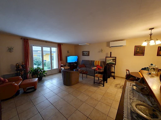 À vendre à Hagetmau : maison avec SN AGENCE TACHON - 2