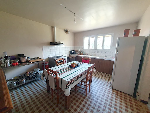 À Hagetmau, grande maison à vendre - 3
