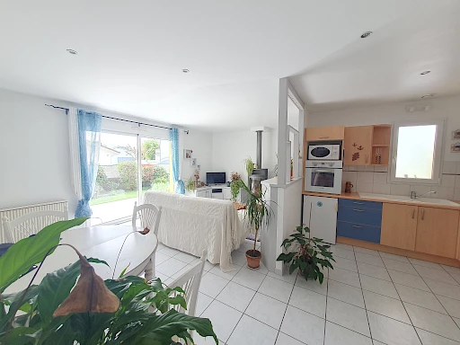 À Hagetmau, au Centre ville, VILLA de Plain-Pied