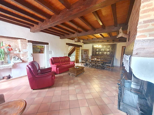 En vente à Saint-Sever : maison avec SN AGENCE TACHON - 2