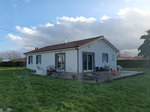 À Hagetmau, maison avec terrasse à acheter avec SN AGENCE TACHON