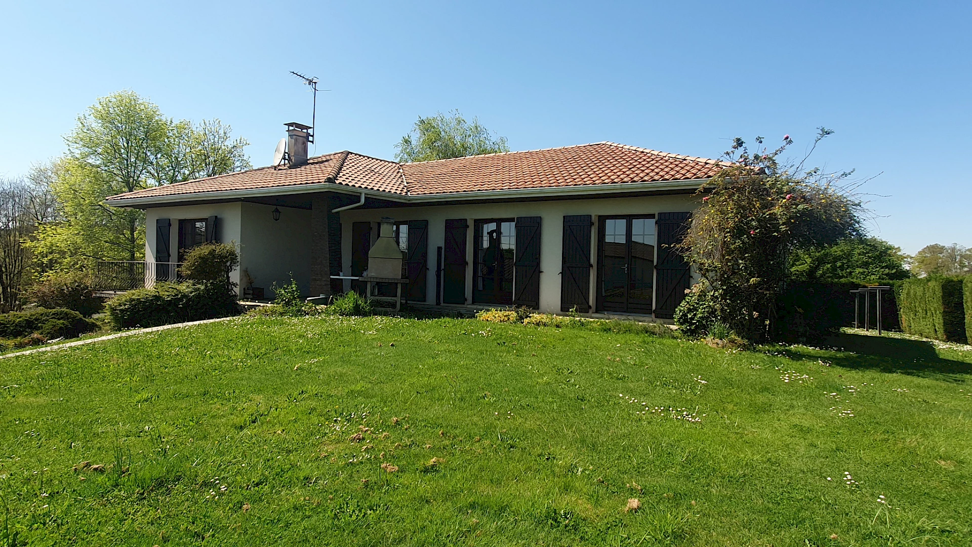 à 10 minutes de Hagetmau, maison avec 6 pièces à acheter