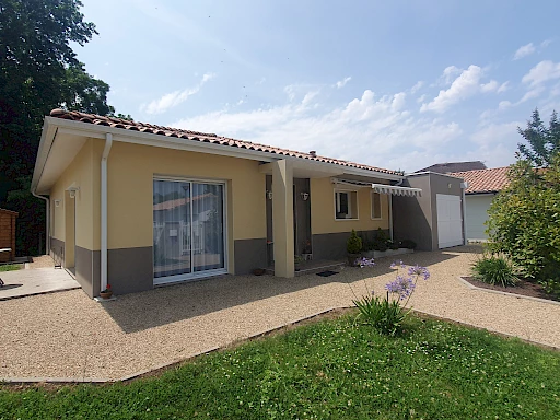 Au Centre Ville de Hagetmau Villa de 106 m2 Hab
