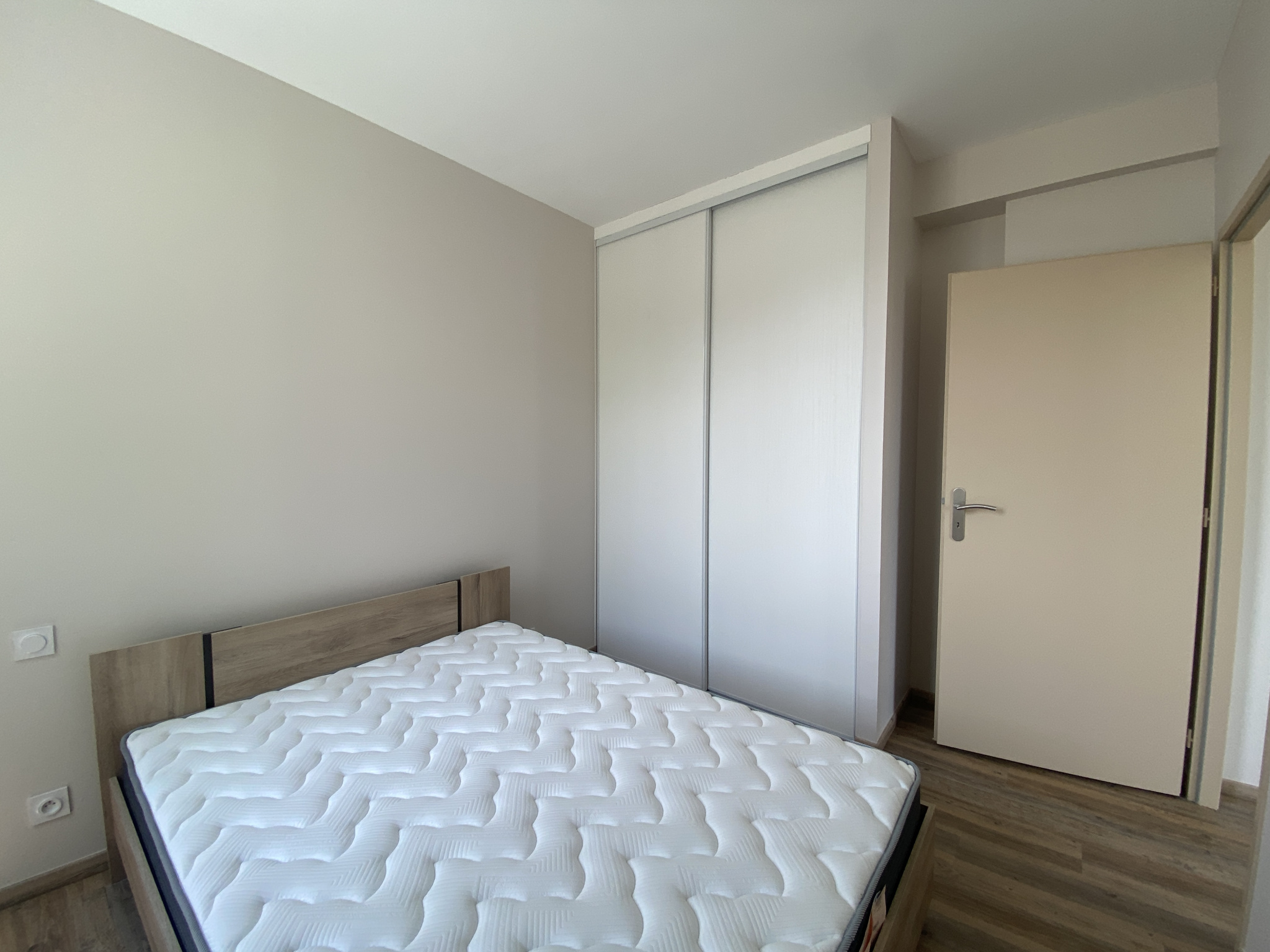 APPARTEMENT T2 MEUBLE SABLAR - TOUTES CHARGES COMPRISES