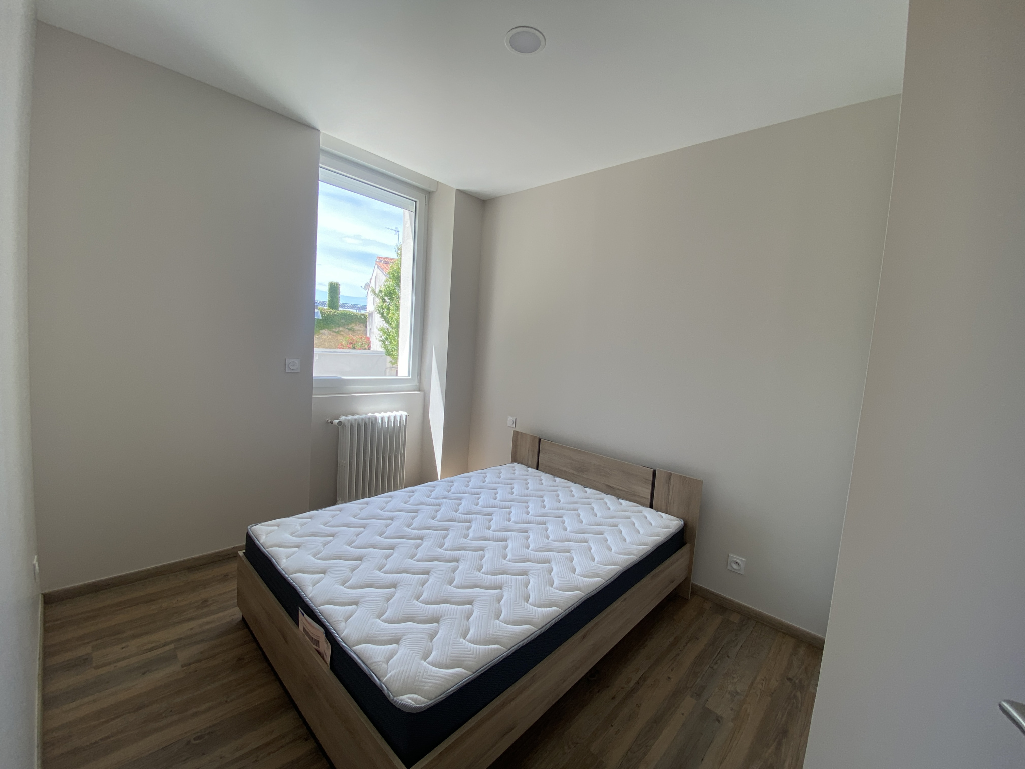 APPARTEMENT T2 MEUBLE SABLAR - TOUTES CHARGES COMPRISES