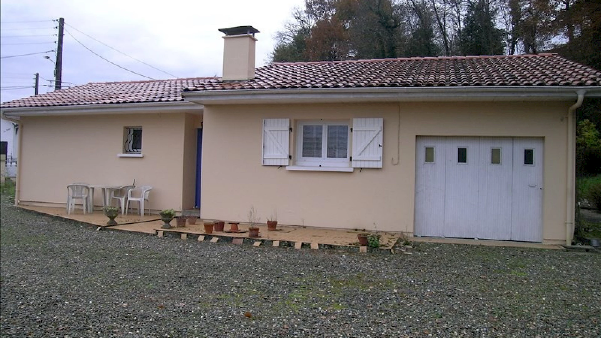 HAGETMAU - A PIED DES COMMODITES - MAISON D'HABITATION de 80 m2 Hab.