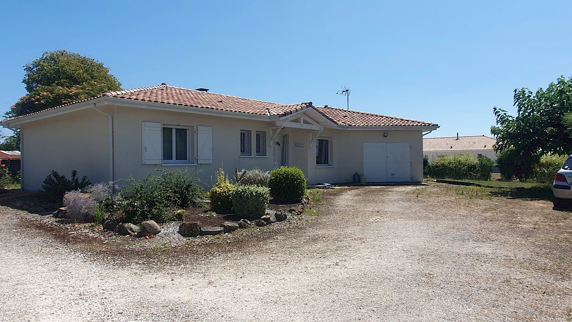 Maison à vendre avec terrasse à Hagetmau avec SN AGENCE TACHON