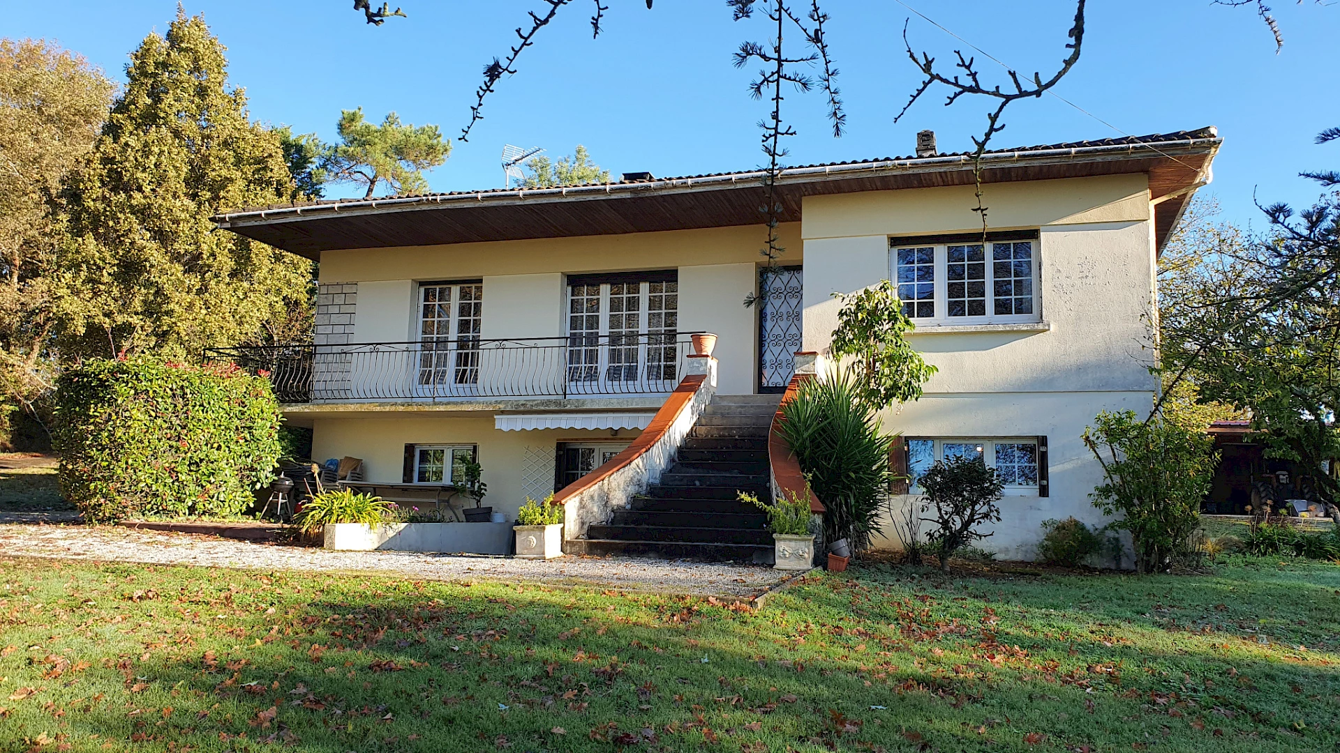 SAINT SEVER - Maison d'habitation de 175 m2 avec 5 Chambres