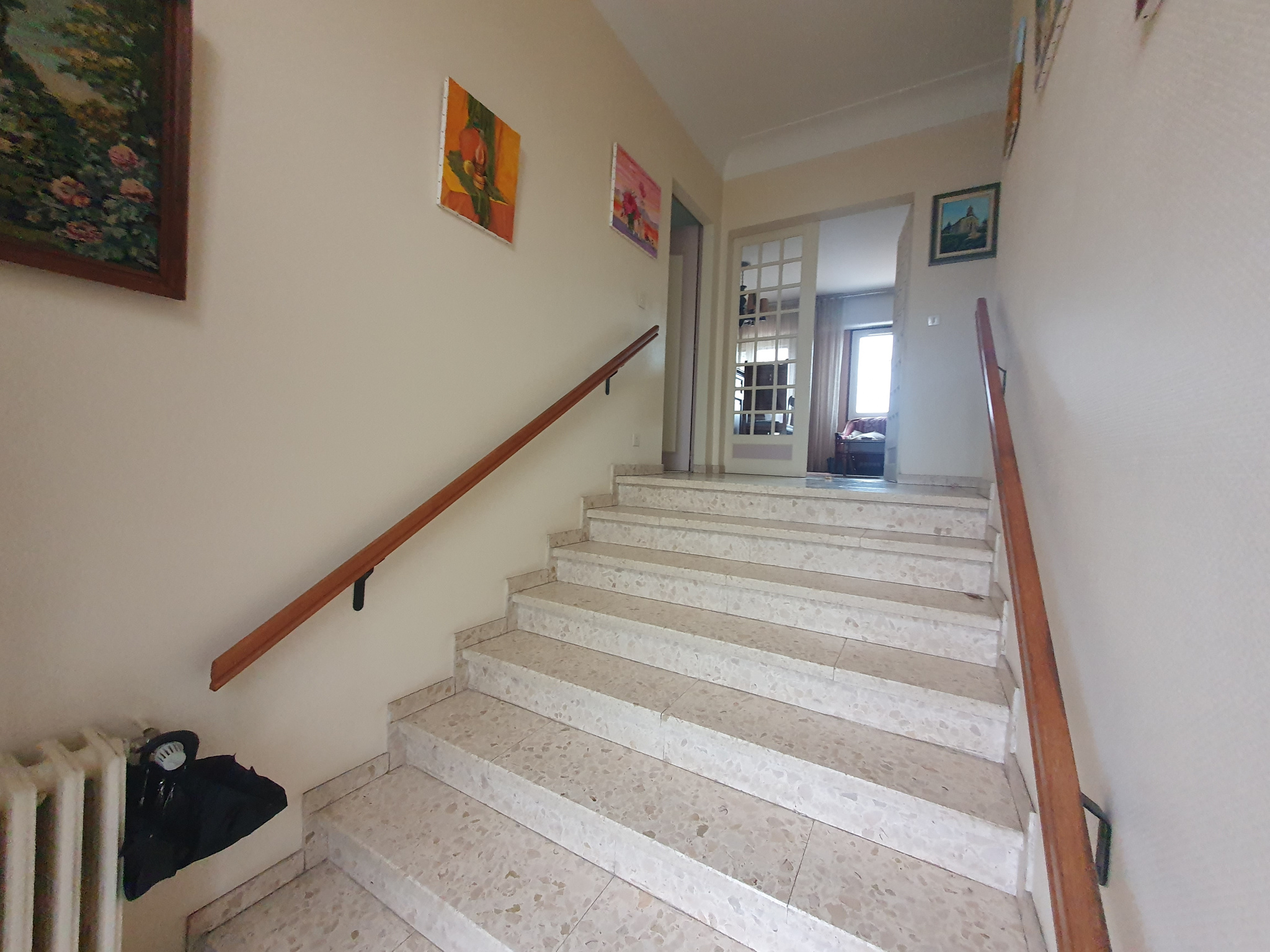 À Hagetmau, Maison d'habitation de 6 pièces