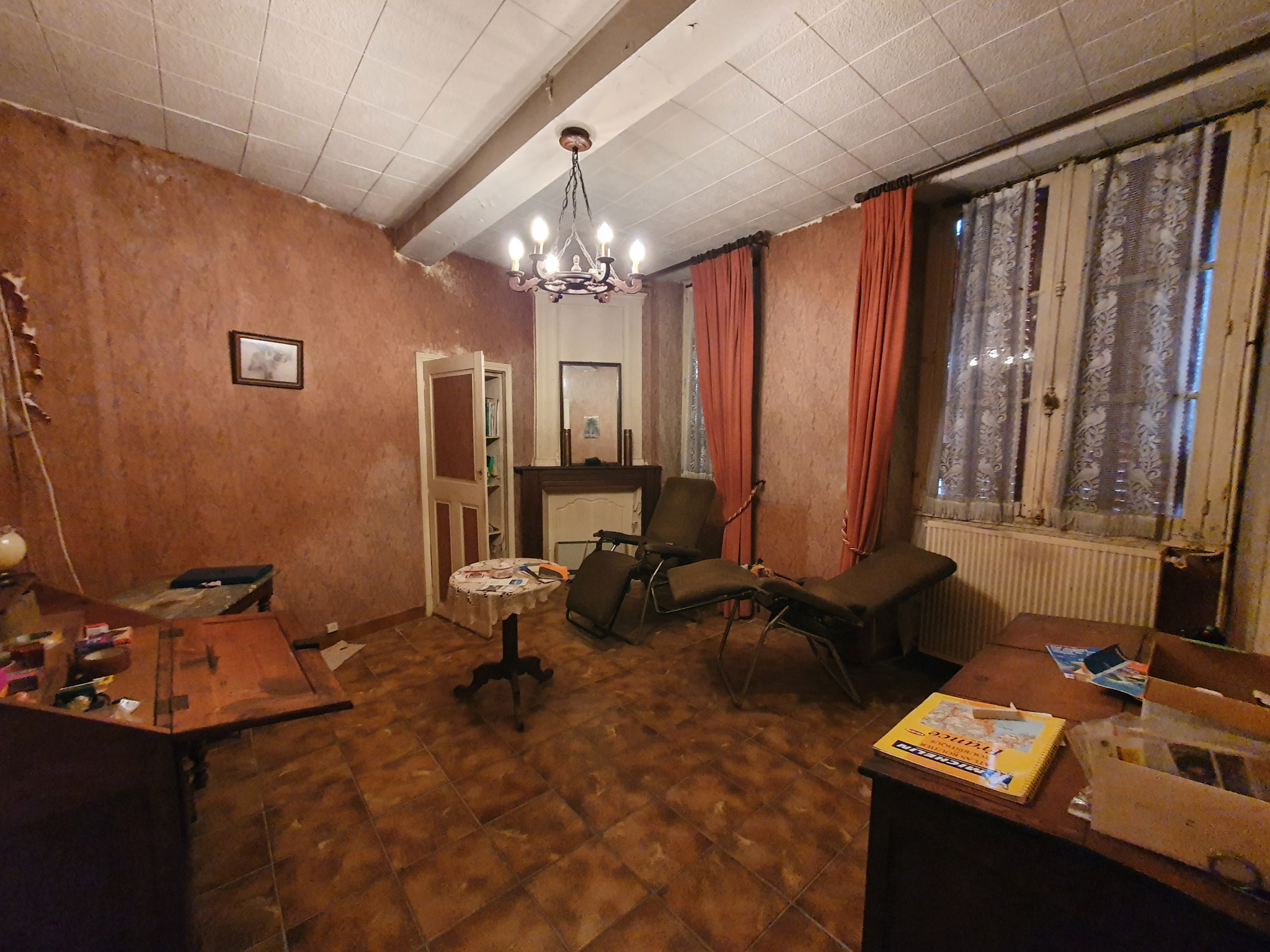 Mugron : immense maison de ville à acheter 96000 €