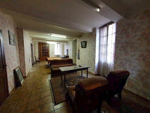 Mugron : immense maison de ville à acheter 96000 €