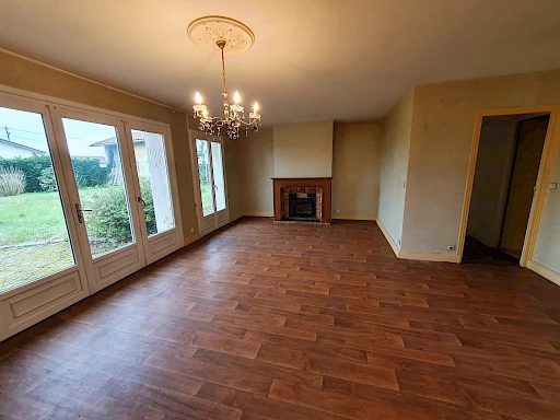 Maison de 98m2 à vendre avec 3 chambres et bureau à Hagetmau