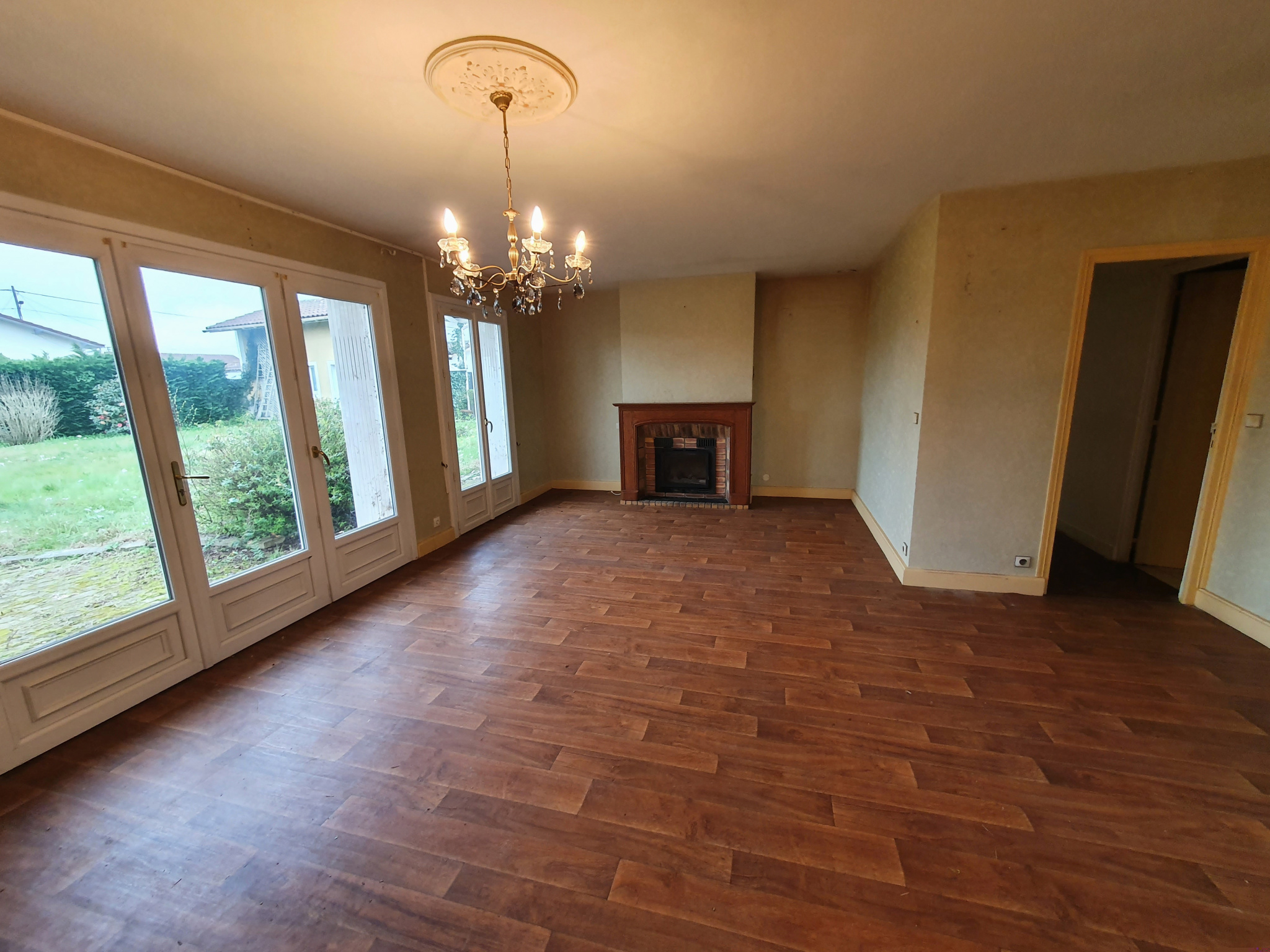 Maison de 98m2 à vendre avec 3 chambres et bureau à Hagetmau
