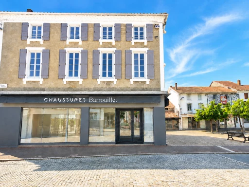 Immeuble de caractère en exclusivité   Centre d’Hagetmau